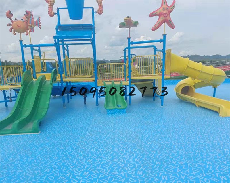 內(nèi)蒙古室外水上樂園，泳池膠膜施工案例
